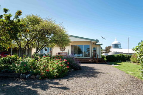 Admirals Inn - Accommodation Search 11