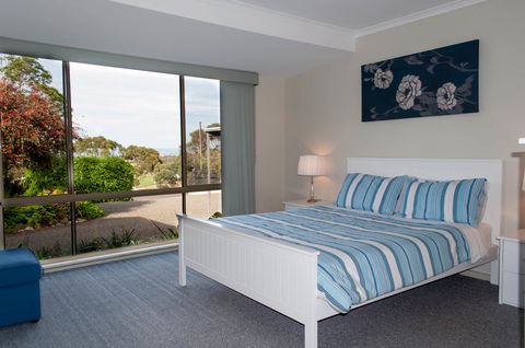 Admirals Inn - Accommodation Search 27
