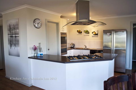 Admirals Inn - Accommodation Search 0