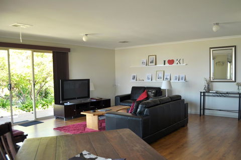 Admirals Inn - Accommodation Search 14