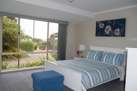 Admirals Inn - Accommodation Search 13