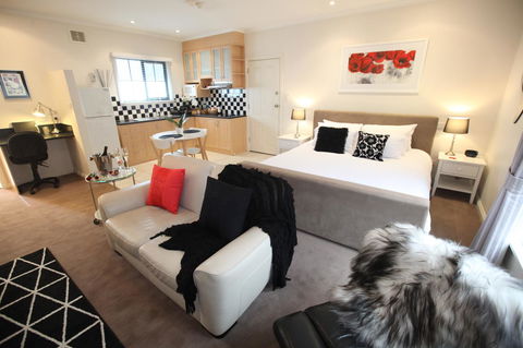 Wine And Roses Bed And Breakfast - Accommodation Search 9