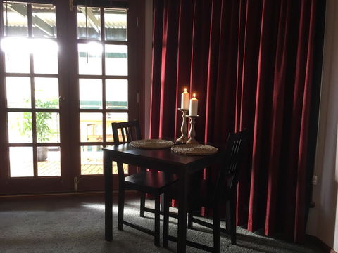 Wine And Roses Bed And Breakfast - Accommodation Search 33