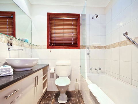Wine And Roses Bed And Breakfast - Accommodation Search 1