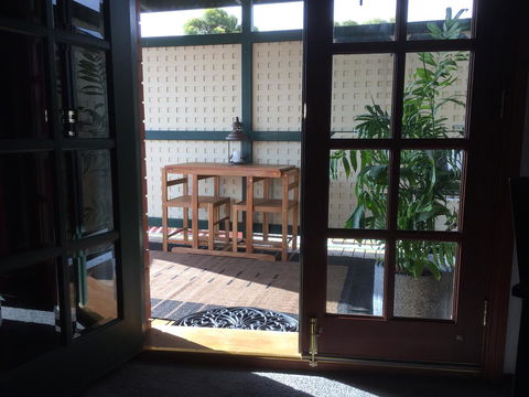 Wine And Roses Bed And Breakfast - Accommodation Search 34