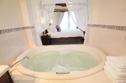 Wine And Roses Bed And Breakfast - Accommodation Search 15