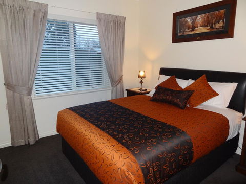 Hahndorf Oak Tree Cottages - Accommodation Search 3