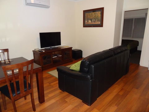 Hahndorf Oak Tree Cottages - Accommodation Search 5
