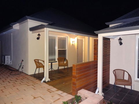 Hahndorf Oak Tree Cottages - Accommodation Search 6