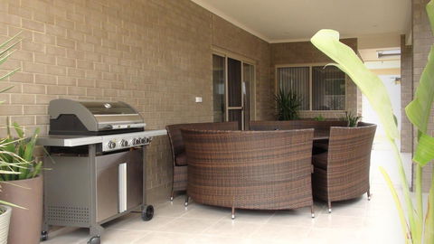 Casavino Luxury Villa - Accommodation Search 12