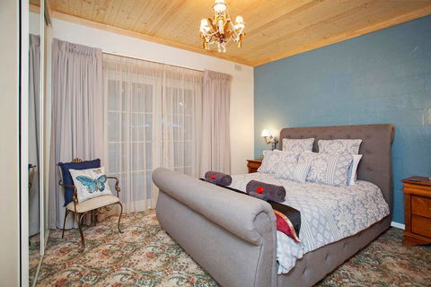Hahndorf House B&B - Accommodation Search 17