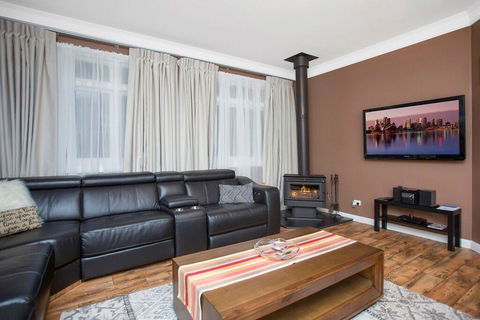 Hahndorf House B&B - Accommodation Search 28