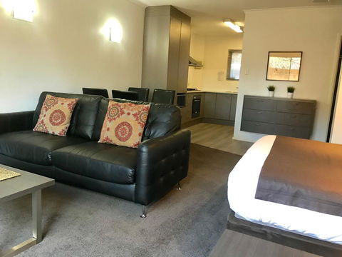 Adelaide DressCircle Apartments - Archer Street - Accommodation Search 2