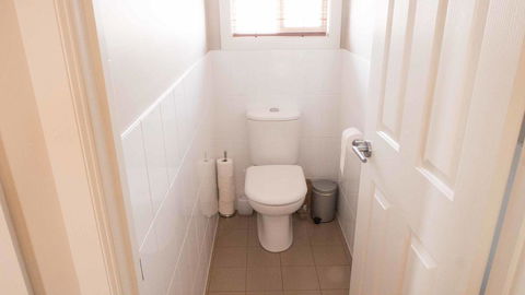 Rezare House Bed & Breakfast - Accommodation Search 23