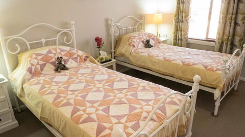 Rezare House Bed & Breakfast - Accommodation Search 9