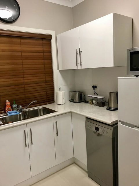 Rezare House Bed & Breakfast - Accommodation Search 33