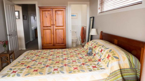 Rezare House Bed & Breakfast - Accommodation Search 14