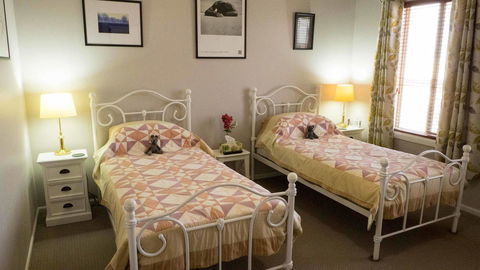 Rezare House Bed & Breakfast - Accommodation Search 8