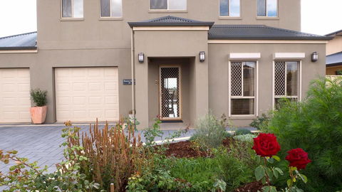 Rezare House Bed & Breakfast - Accommodation Search 1