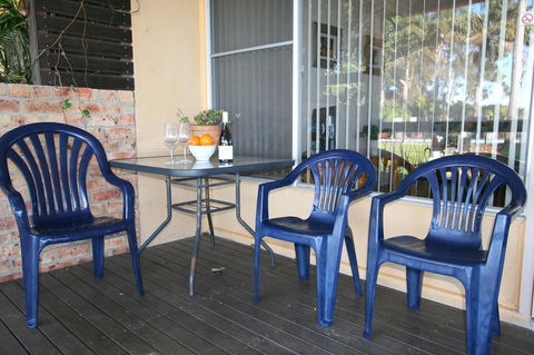 Lake Edge Apartments - Accommodation Search 19