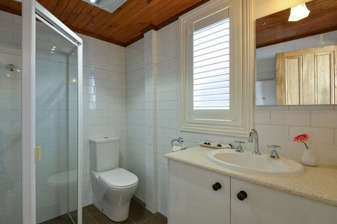 Trafalgar Premium Vintage Suites - Accommodation Search 16