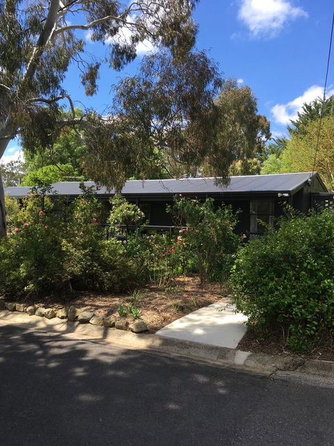 Hilltop Too - Accommodation Search 0