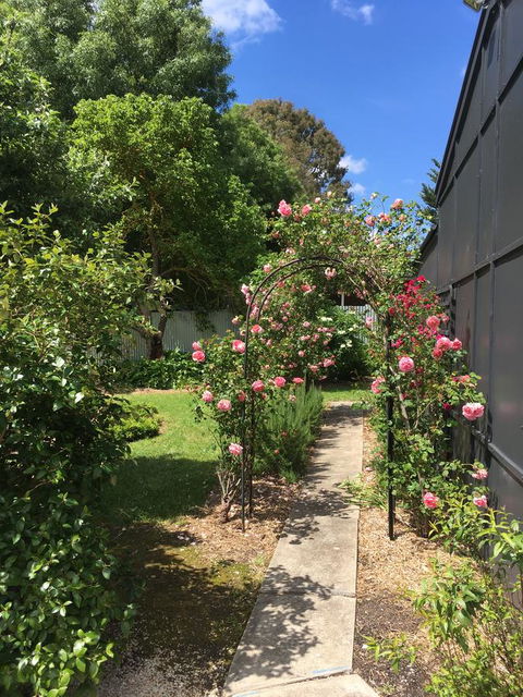 Hilltop Too - Accommodation Search 5