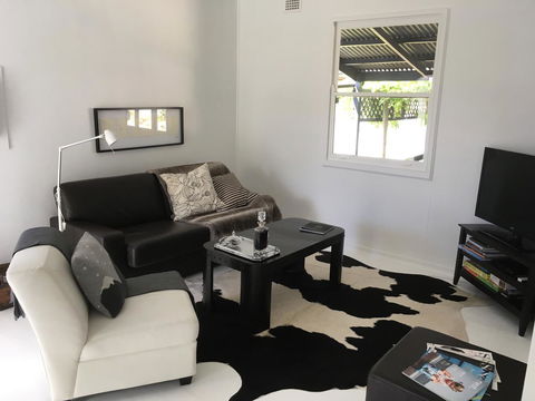 Hilltop Too - Accommodation Search 17