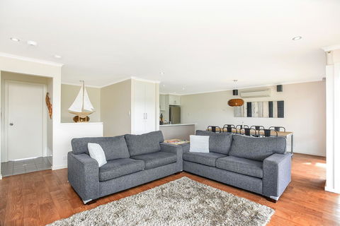 'Hope House' - Encounter Bay - Accommodation Search 4
