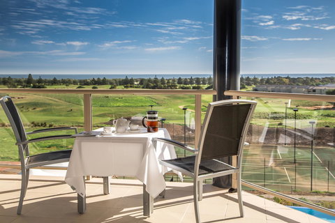Lady Bay Hotel - Accommodation Search 1