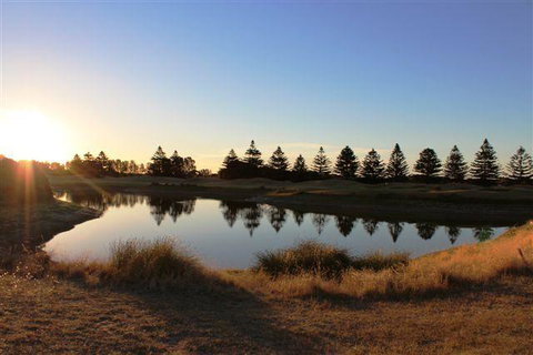Lady Bay Hotel - Accommodation Search 20