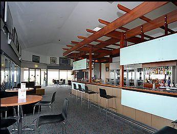 Lady Bay Hotel - Accommodation Search 11