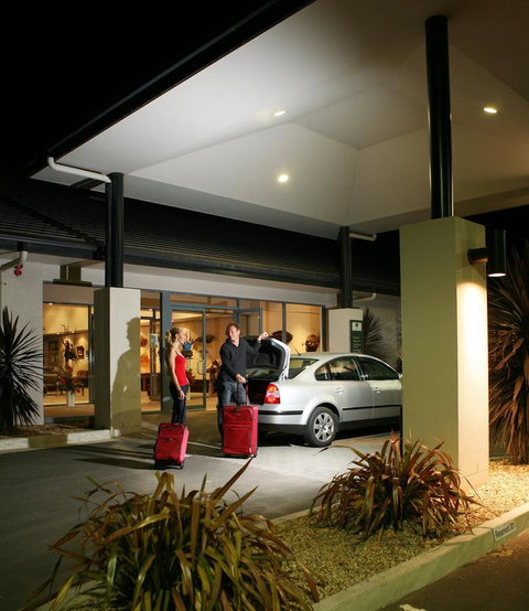 Lady Bay Hotel - Accommodation Search 8