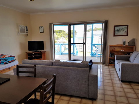 Marion Bay Holiday Villas - Accommodation Search 10