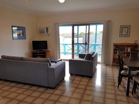 Marion Bay Holiday Villas - Accommodation Search 1