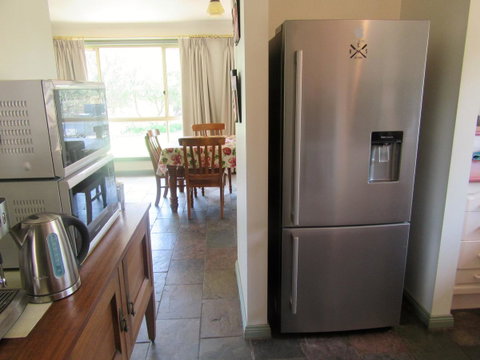 Maslin Beach House - Accommodation Search 6