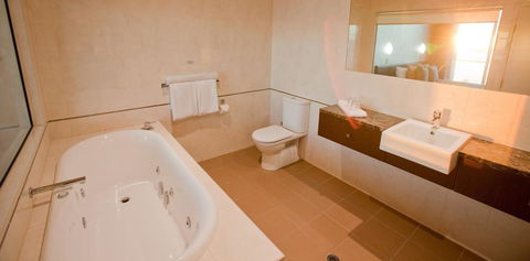 Port Lincoln Hotel - Accommodation Search 7