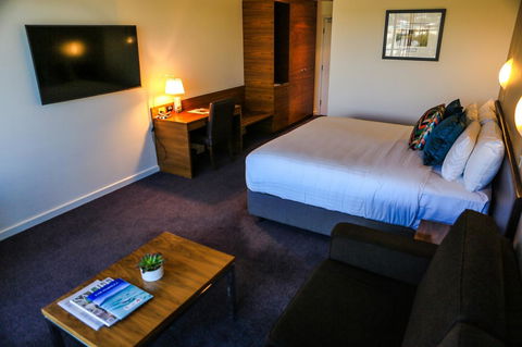 Port Lincoln Hotel - Accommodation Search 11