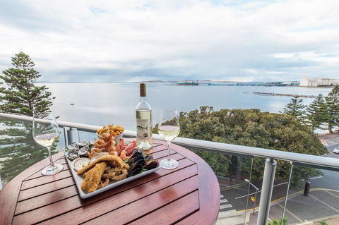 Port Lincoln Hotel - Accommodation Search 31