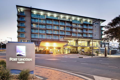 Port Lincoln Hotel - Accommodation Search 16