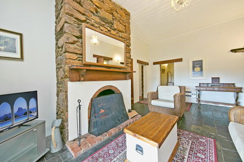 Vineyard Cottage BnB - Accommodation Search 14