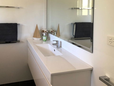 Beachview - Accommodation Search 22