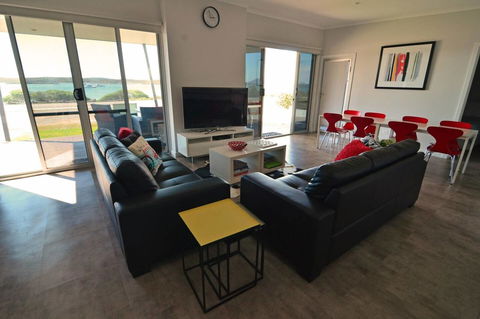 Beachview - Accommodation Search 10