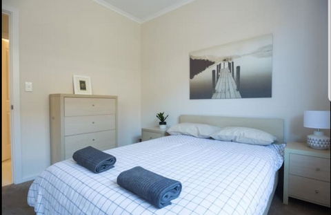 Belford Luxury * New * Clean * Cafes * Near CBD - Accommodation Search 3
