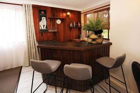 Hudson Bay @ Basin View-Pet Friendly-15 Mins To Hyams Beach - Accommodation Search 15