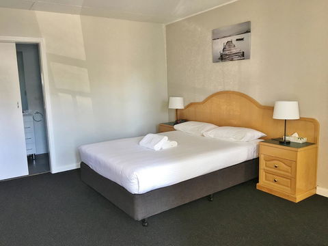Hilton Beachfront Motel - Accommodation Search 31