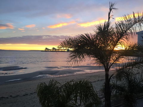 Hilton Beachfront Motel - Accommodation Search 28