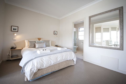 The Bluff Resort Apartments - Accommodation Search 42