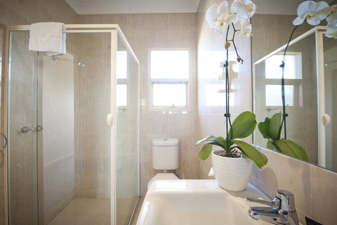 The Bluff Resort Apartments - Accommodation Search 33