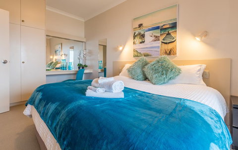 The Bluff Resort Apartments - Accommodation Search 31